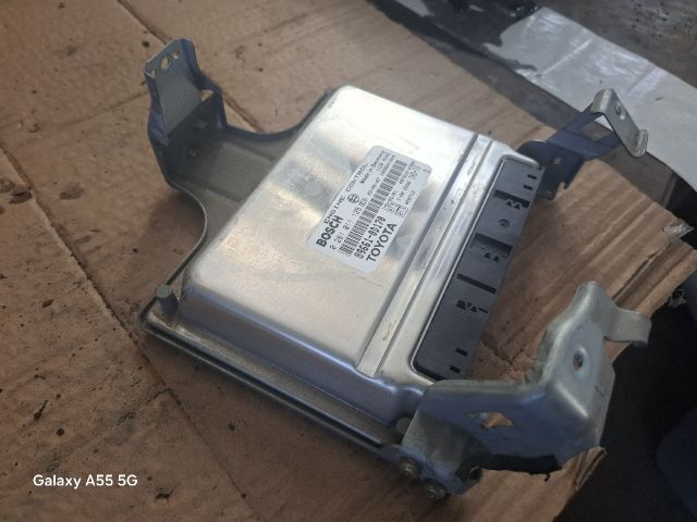 bontott TOYOTA YARIS Motorvezérlő