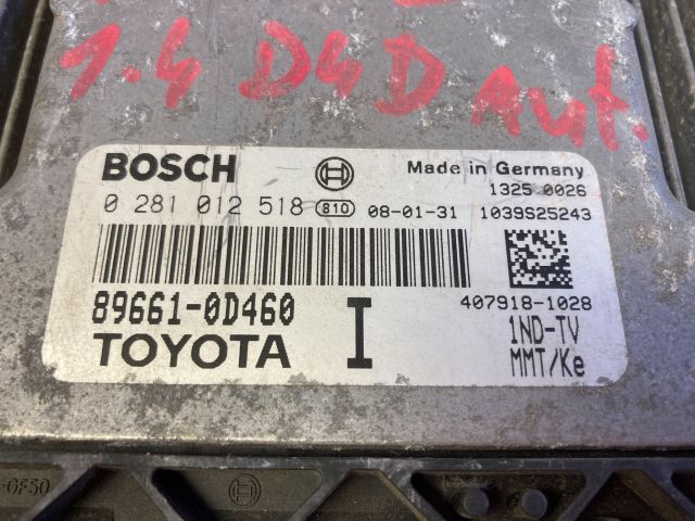 bontott TOYOTA YARIS Motorvezérlő