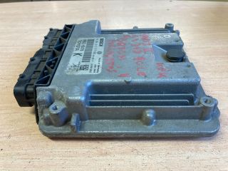 bontott TOYOTA YARIS Motorvezérlő