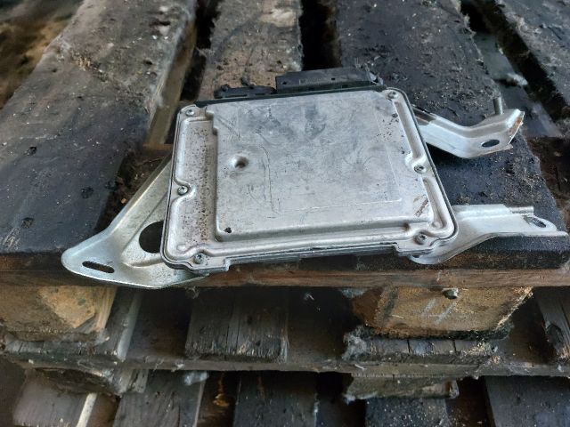 bontott TOYOTA YARIS Motorvezérlő