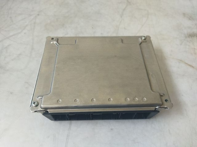 bontott TOYOTA YARIS Motorvezérlő