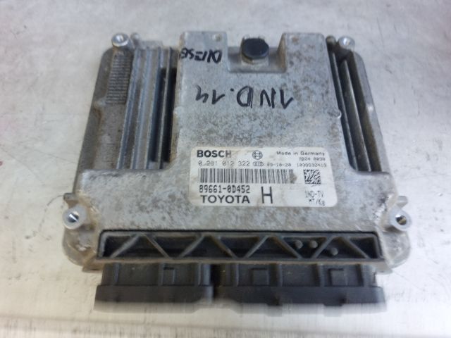 bontott TOYOTA YARIS Motorvezérlő