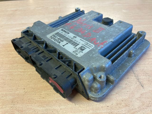 bontott TOYOTA YARIS Motorvezérlő