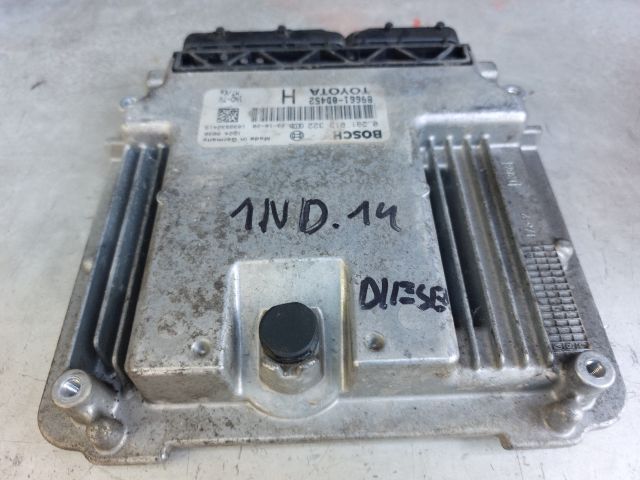 bontott TOYOTA YARIS Motorvezérlő