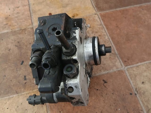 bontott TOYOTA YARIS Nagynyomású Szivattyú