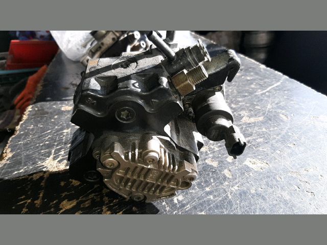 bontott TOYOTA YARIS Nagynyomású Szivattyú