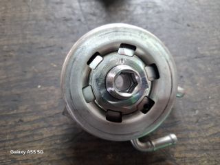 bontott TOYOTA YARIS Olajhűtő