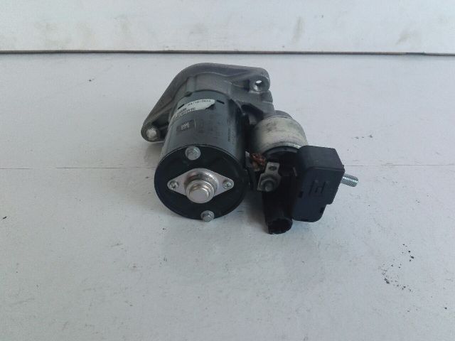 bontott TOYOTA YARIS Önindító