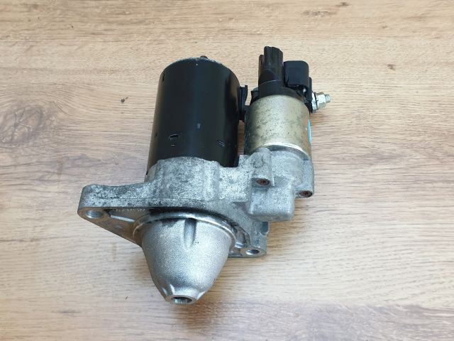 bontott TOYOTA YARIS Önindító