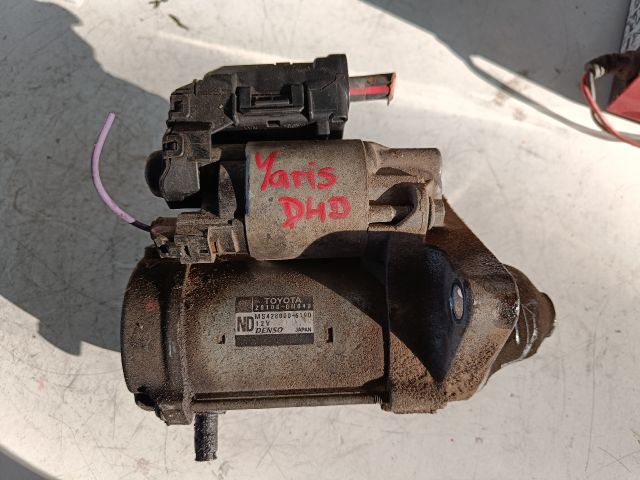 bontott TOYOTA YARIS Önindító