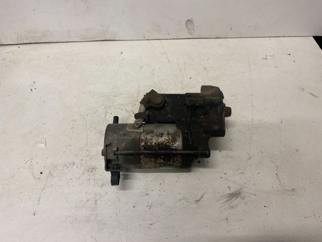 bontott TOYOTA YARIS Önindító