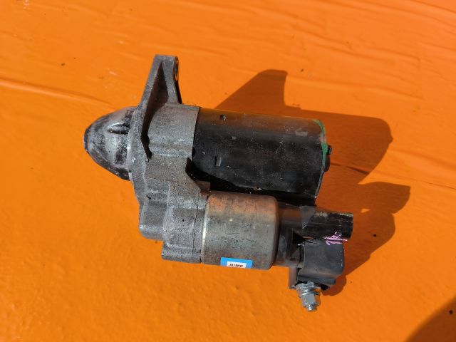 bontott TOYOTA YARIS Önindító