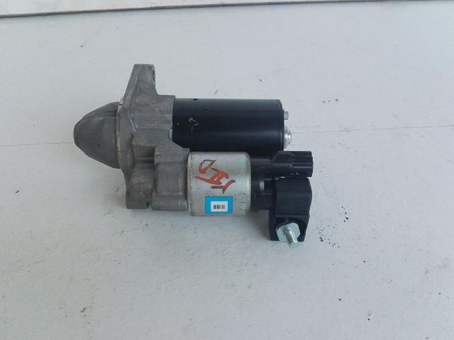 bontott TOYOTA YARIS Önindító