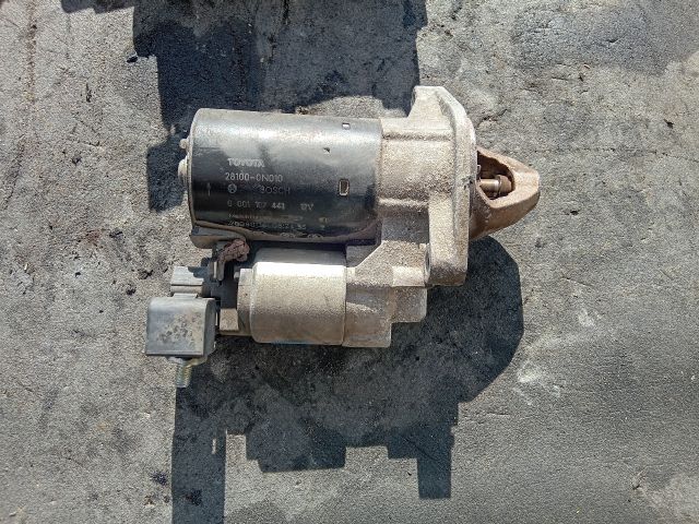 bontott TOYOTA YARIS Önindító