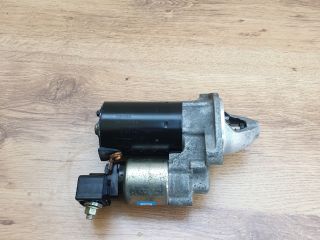 bontott TOYOTA YARIS Önindító