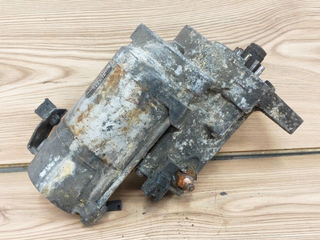 bontott TOYOTA YARIS Önindító