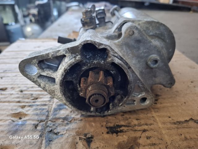 bontott TOYOTA YARIS Önindító