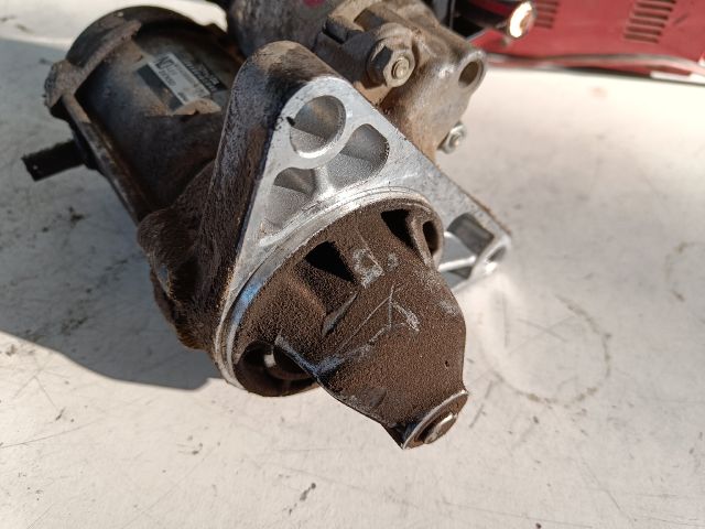 bontott TOYOTA YARIS Önindító