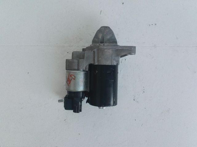 bontott TOYOTA YARIS Önindító