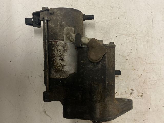 bontott TOYOTA YARIS Önindító