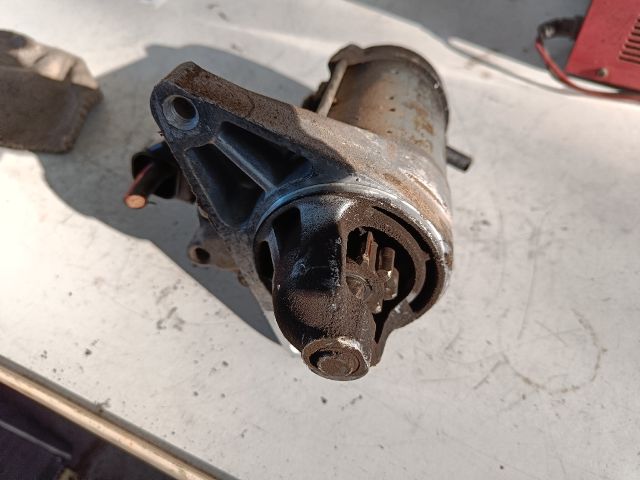 bontott TOYOTA YARIS Önindító