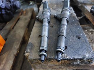 bontott TOYOTA YARIS Porlasztó Sor / Híd