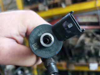 bontott TOYOTA YARIS Porlasztó Sor / Híd