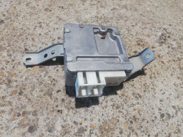 bontott TOYOTA YARIS Szervó Szivattyú Elektronika