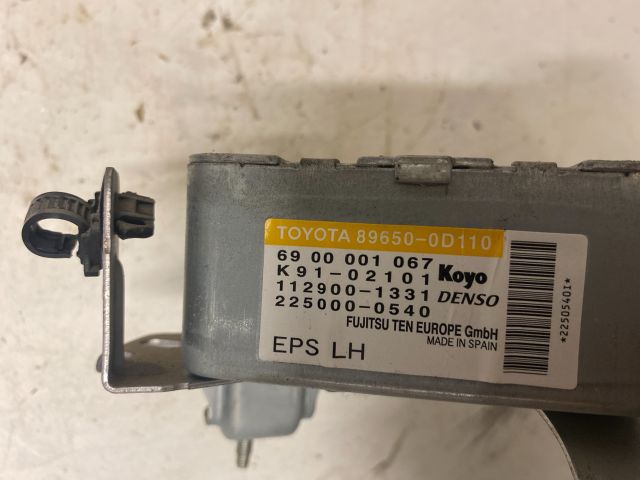 bontott TOYOTA YARIS Szervó Szivattyú Elektronika