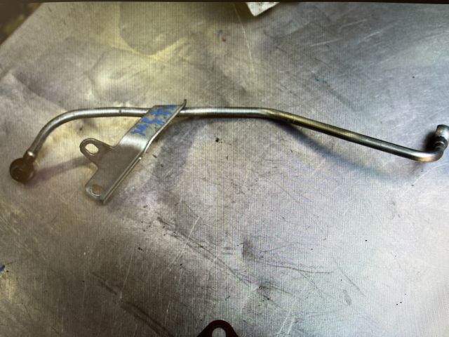 bontott TOYOTA YARIS Turbó Olajcső