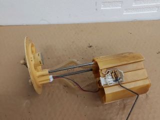 bontott TOYOTA YARIS Üzemanyagszint Jeladó