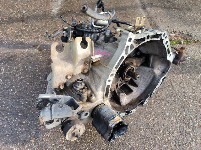 bontott TOYOTA YARIS Váltó (Mechanikus)