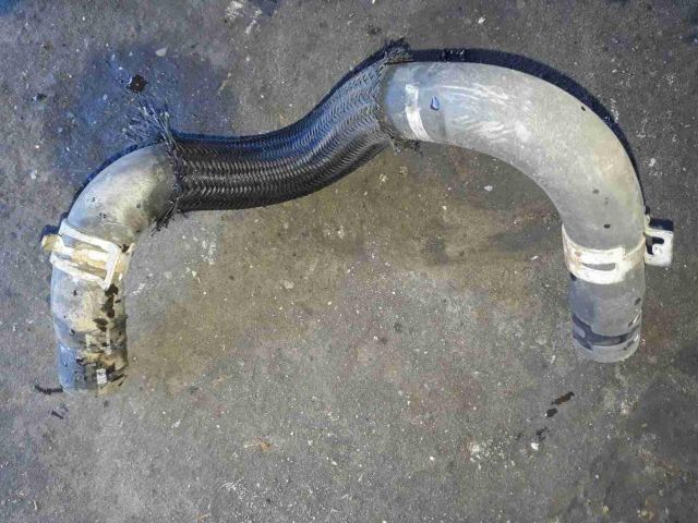 bontott TOYOTA YARIS Vízcső