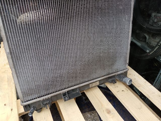 bontott TOYOTA YARIS Vízhűtő Radiátor (Klímás)