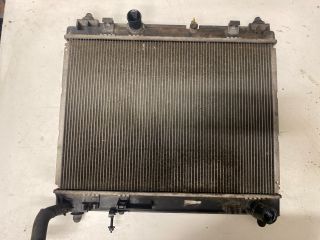 bontott TOYOTA YARIS Vízhűtő Radiátor (Klímás)