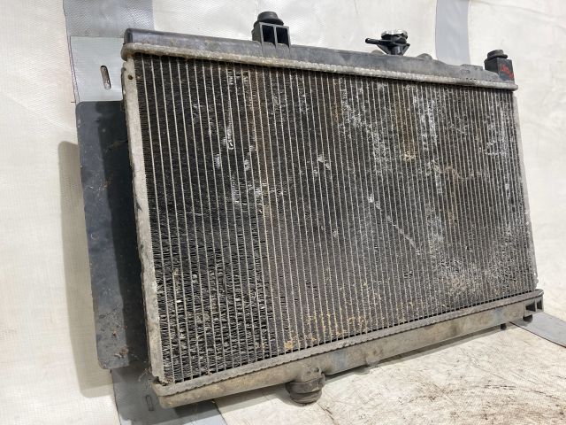 bontott TOYOTA YARIS Vízhűtő Radiátor (Klímás)