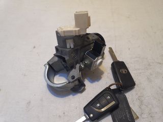 bontott TOYOTA YARIS Gyújtáskapcsoló Házzal