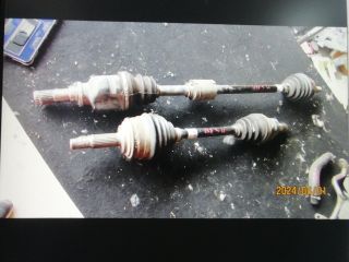 bontott TOYOTA YARIS Bal Féltengely