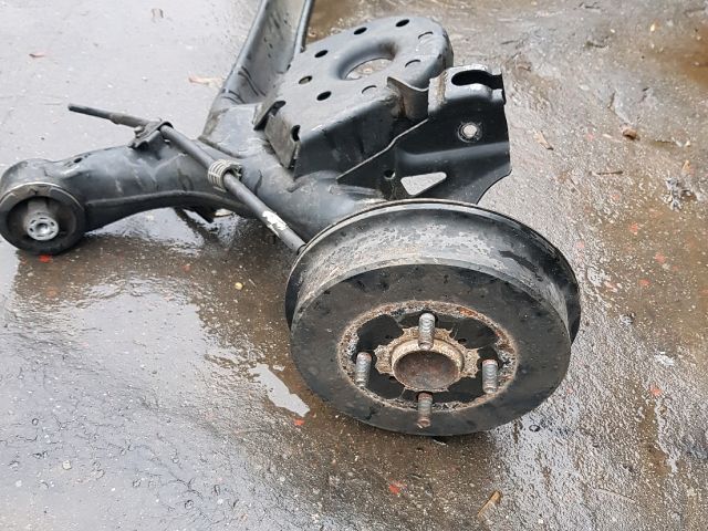 bontott TOYOTA YARIS Hátsó Híd (Dobfékes)