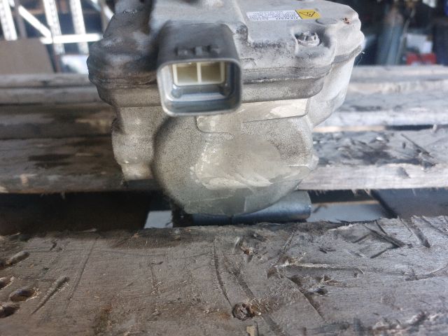 bontott TOYOTA YARIS Klímakompresszor