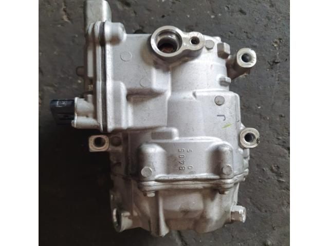 bontott TOYOTA YARIS Klímakompresszor