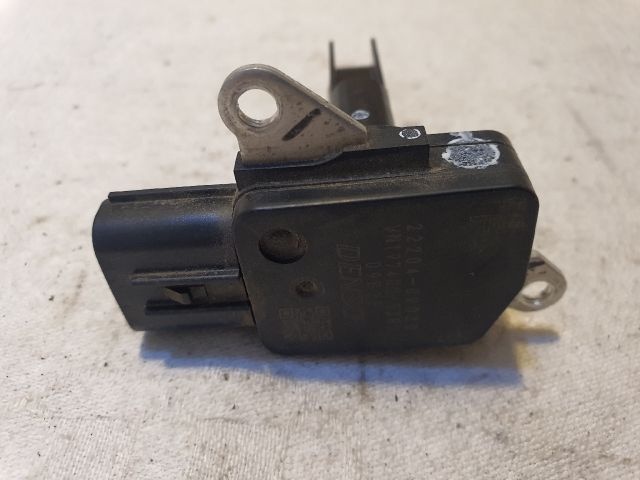 bontott TOYOTA YARIS Légtömegmérő