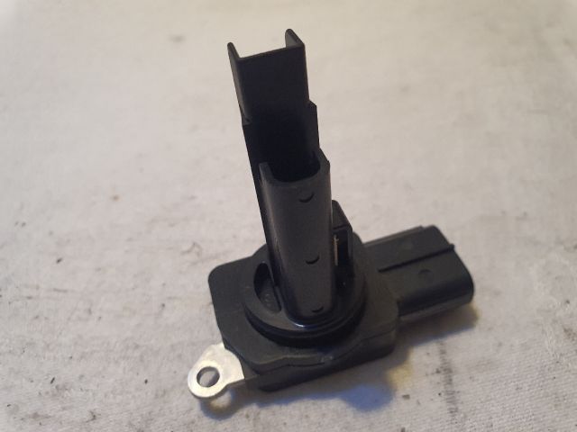 bontott TOYOTA YARIS Légtömegmérő