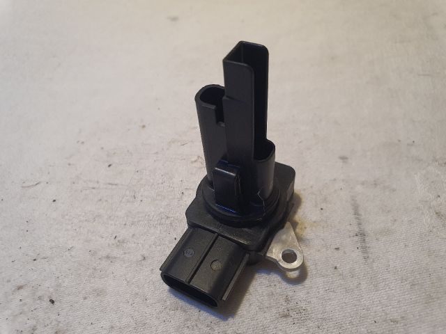 bontott TOYOTA YARIS Légtömegmérő