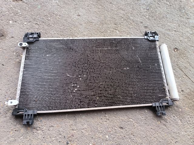 bontott TOYOTA YARIS Klímahűtő Radiátor