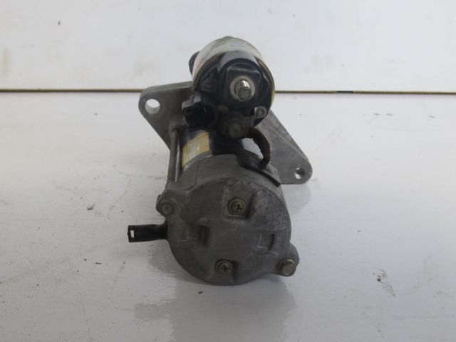 bontott TOYOTA YARIS Önindító