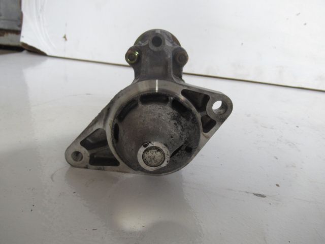 bontott TOYOTA YARIS Önindító