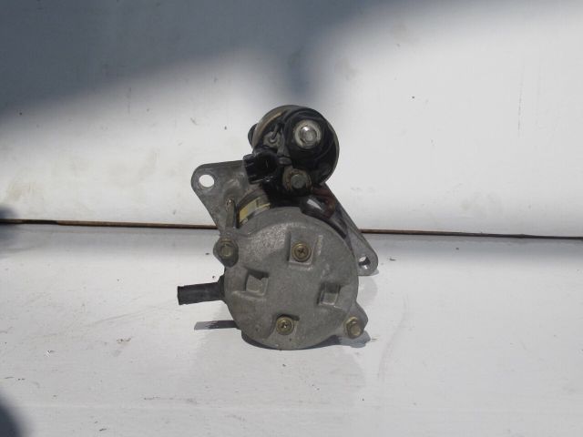 bontott TOYOTA YARIS Önindító