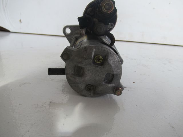 bontott TOYOTA YARIS Önindító