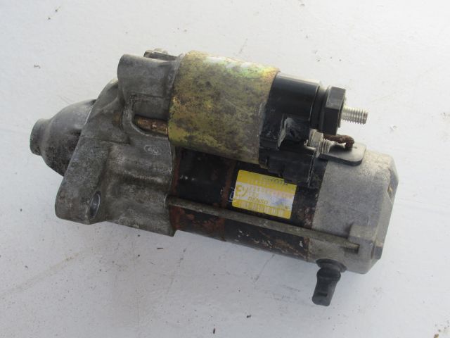 bontott TOYOTA YARIS Önindító